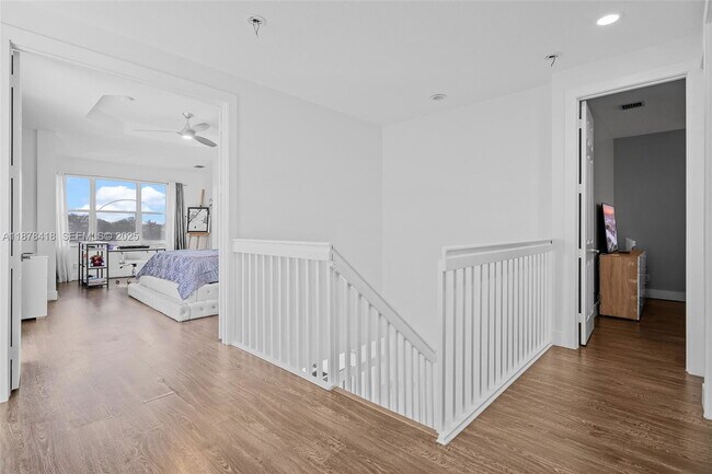 Building Photo - Southwest 28th Street, Miramar, FL 33027 - 4 BR 3.5 BA single-family home