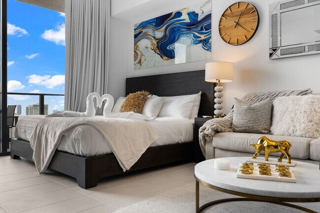 Building Photo - 159 NE 6th St