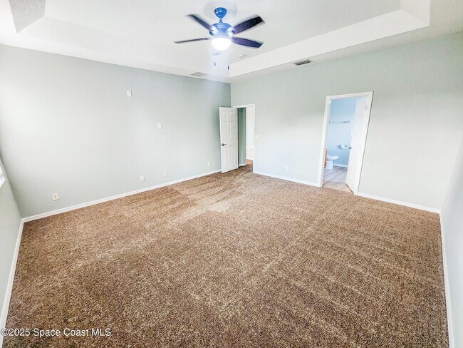 Building Photo - 1421 Halstead Ave NW