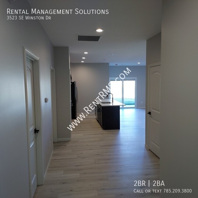 Building Photo - ***BY APPOINTMENT ONLY***3523 SE Winston D...