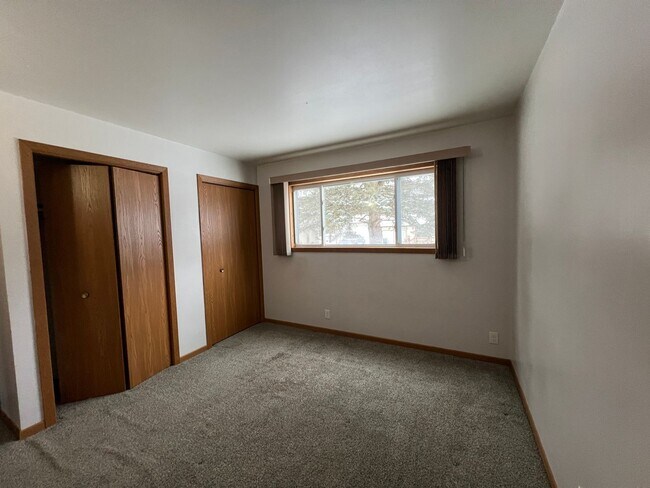 Building Photo - 2310 Radtke Ave