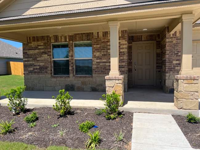 Building Photo - 5713 Berkley Heights Dr