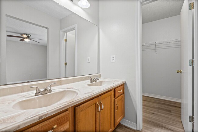 Building Photo - 22710 Mattingly St