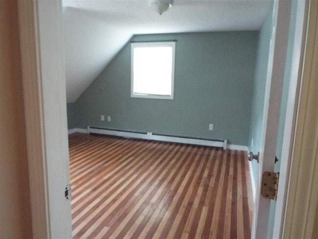 Building Photo - 355 New Hampton Rd