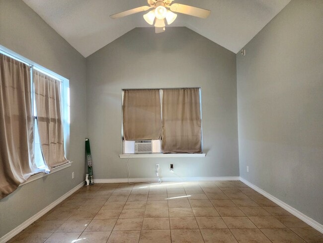 Building Photo - 3/3 available in Audubon Place in Foley