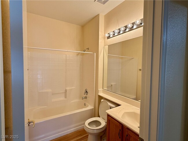 Building Photo - 534 Carmel Mesa Dr