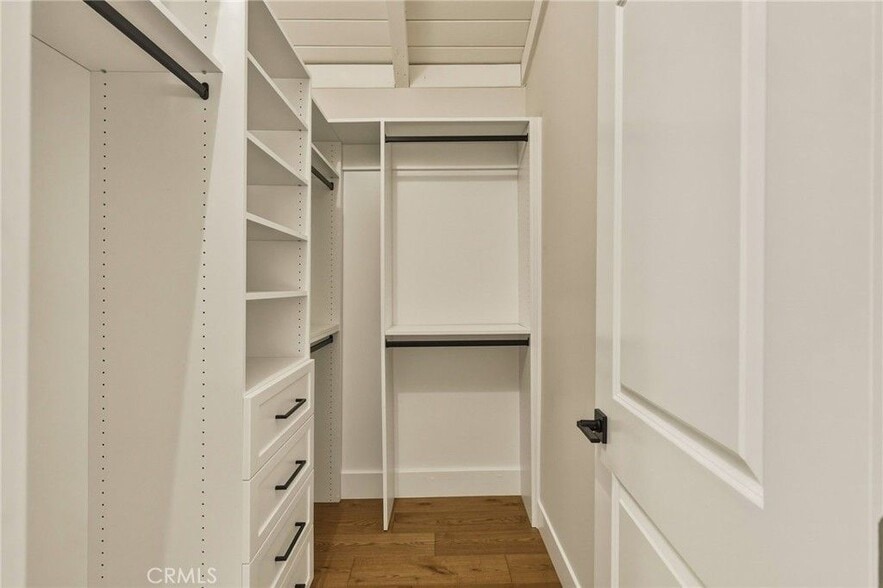 Building Photo - 3723 Sandgate Dr