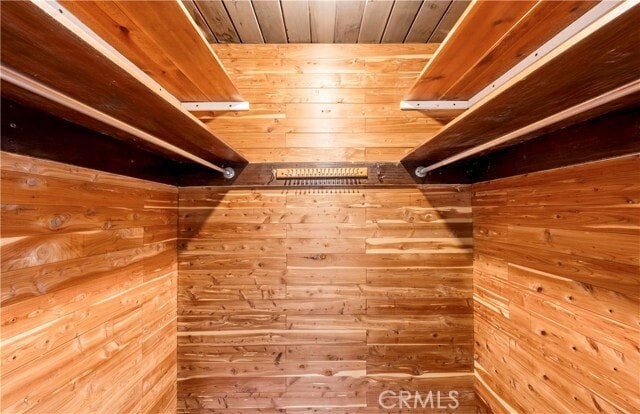 Building Photo - 4924 E Elsinore Ave