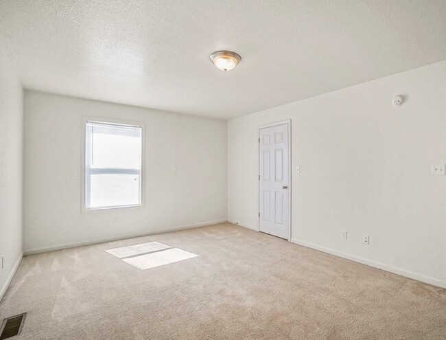 Building Photo - Quality Home Management