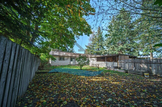 Building Photo - 2850 N Francis St