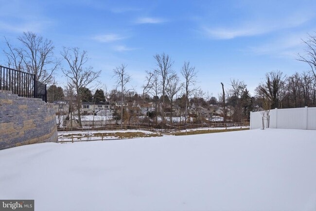 Building Photo - 610 Snapdragon Ct