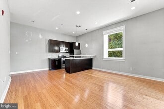 Building Photo - 655-59-659 N 16th St