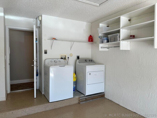 Building Photo - 1044 Arezzo Cir