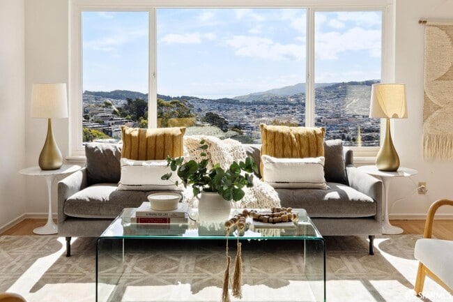 Building Photo - 134 Stanford Heights Ave