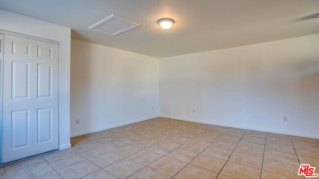 Building Photo - 1478 W 29th St