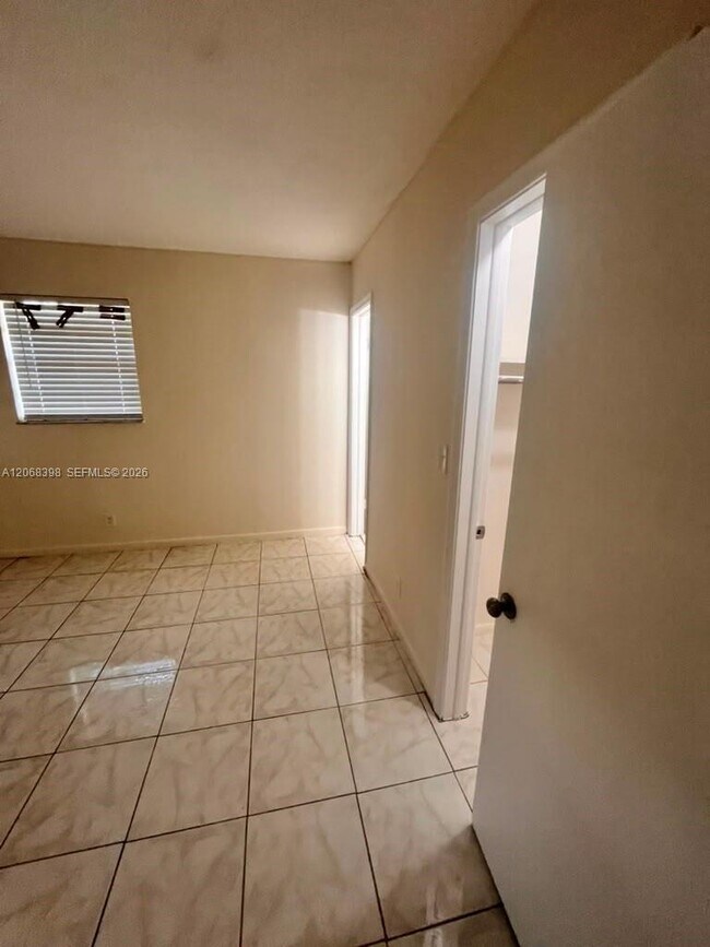 Building Photo - 8704 NW 35th St