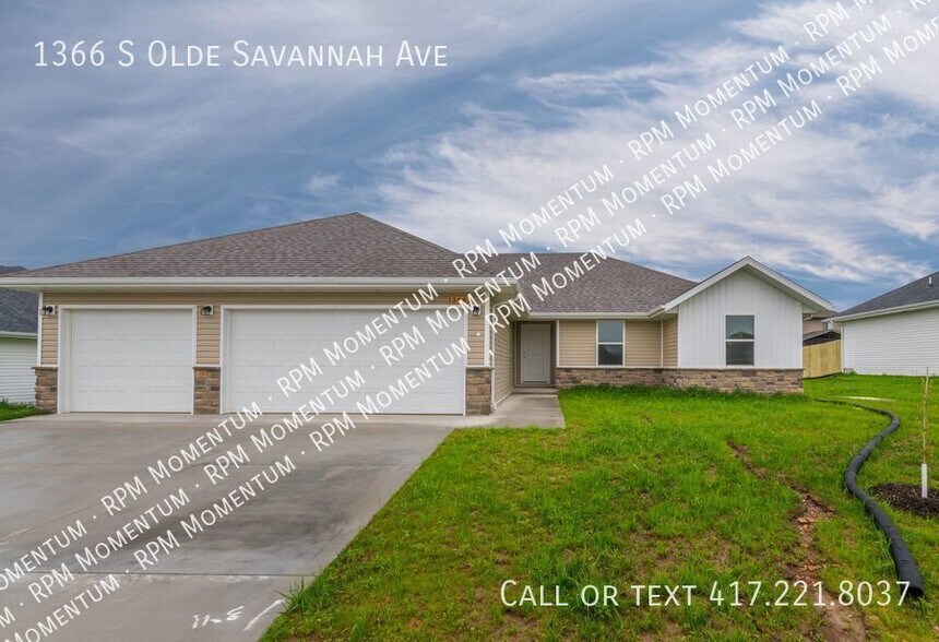 Primary Photo - 1366 S Olde Savannah Ave