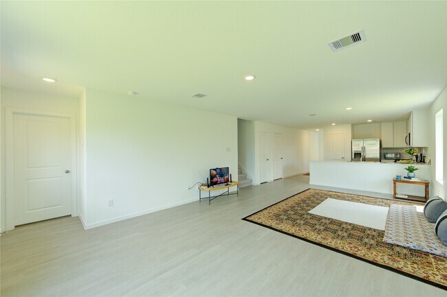Building Photo - 1602 Birch Wood Dr