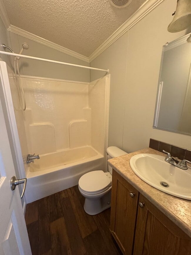 Building Photo - Beautiful 3 Bedroom home in Stonewall