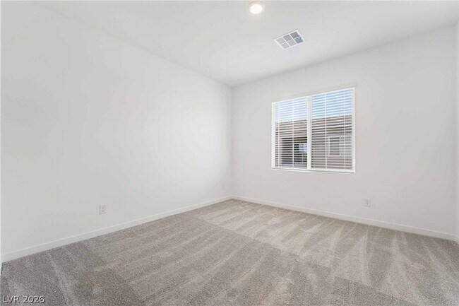 Building Photo - 2558 Venetia Pointe St