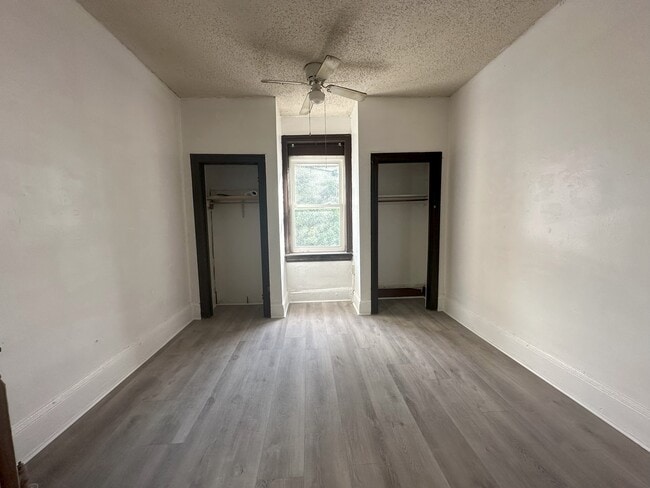 Building Photo - 39 Farragut St