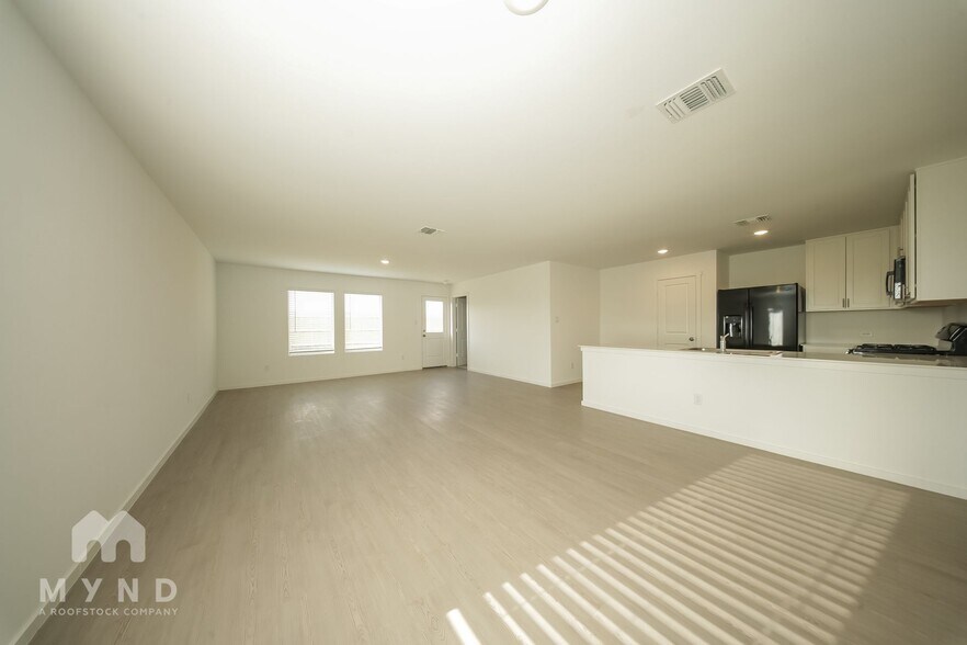 Building Photo - 9716 NW 124th St