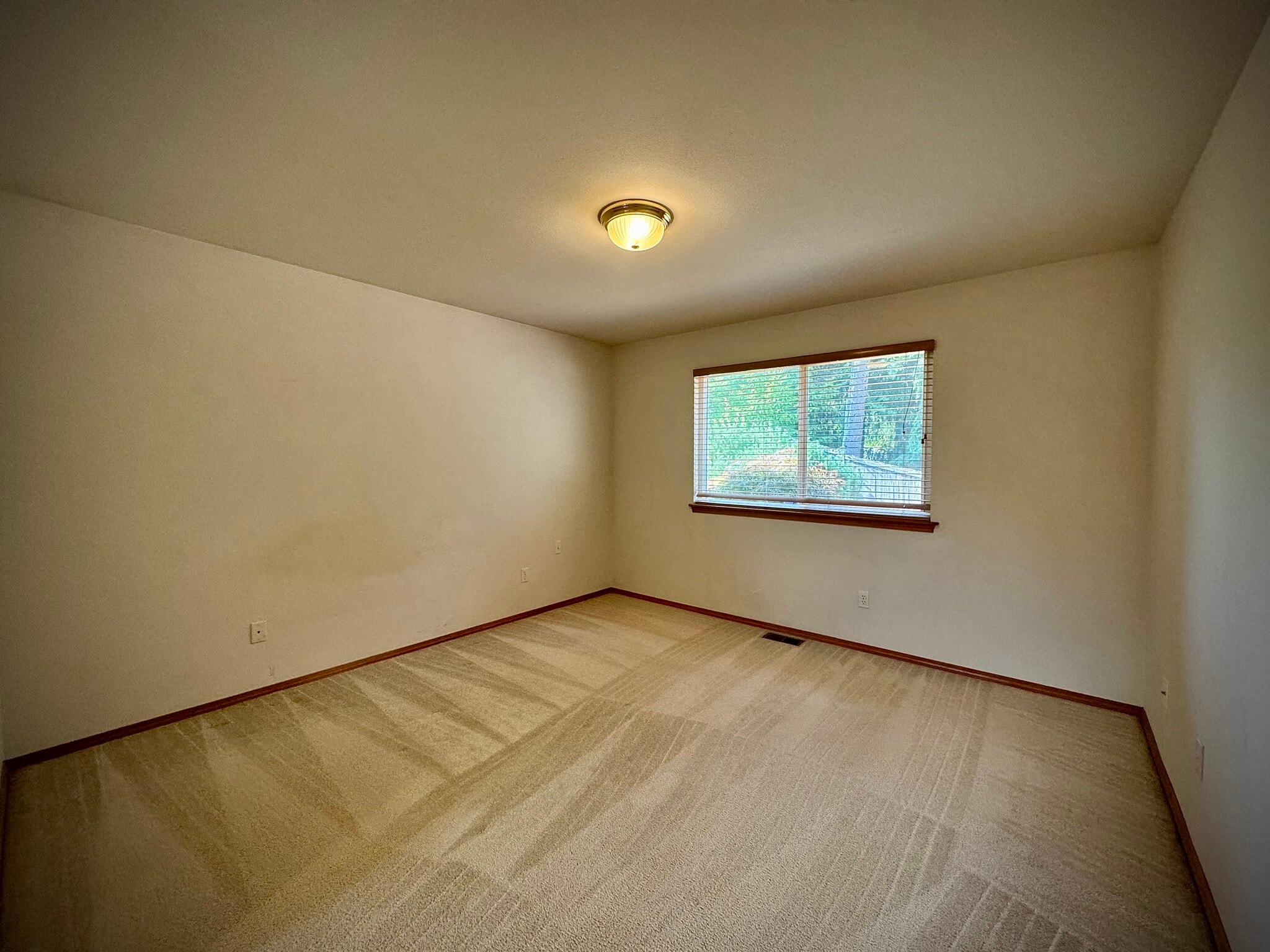 Building Photo - 3001 140th Pl SE