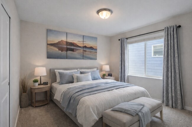 Building Photo - 34202 SE Ash St