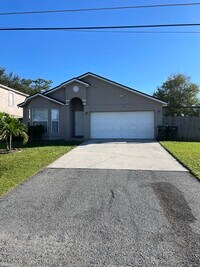 Building Photo - 8522 Rainbow Ave