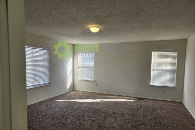 Building Photo - Stunning 5-Bed Northern Hills Home – Now Just $2,395/Month!
