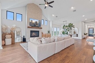 Building Photo - 8400 Ambergill Ct