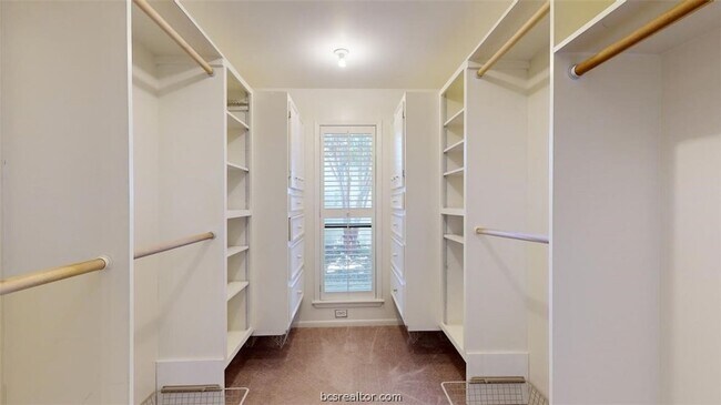 Building Photo - 3004 Gleneagles Ct