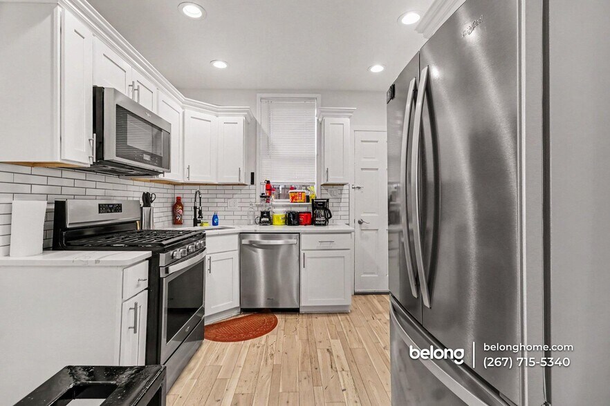Building Photo - 1322 S Mole St