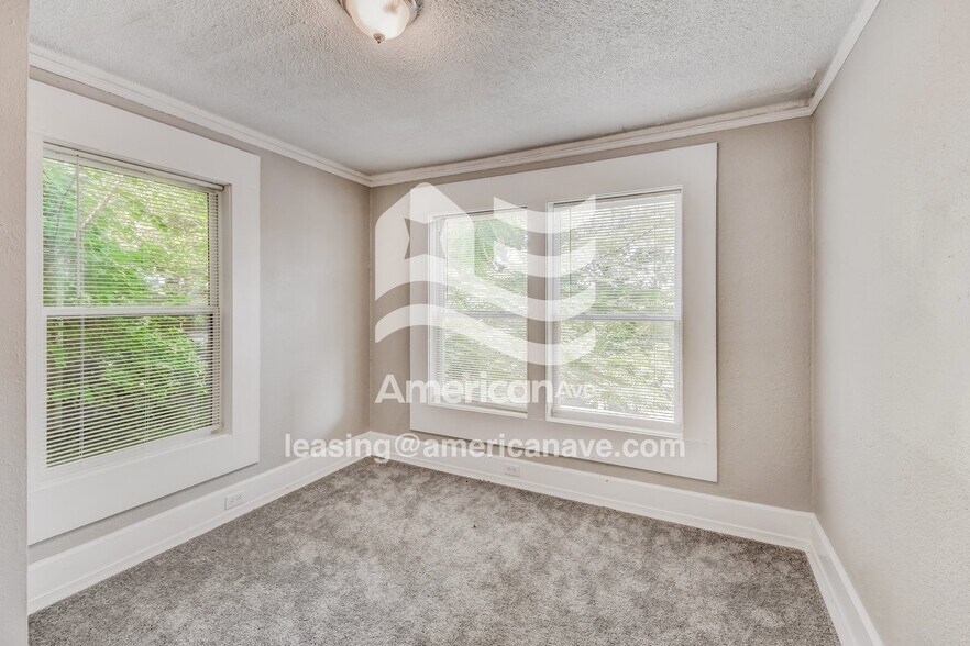 Building Photo - 7013 4th Ave S