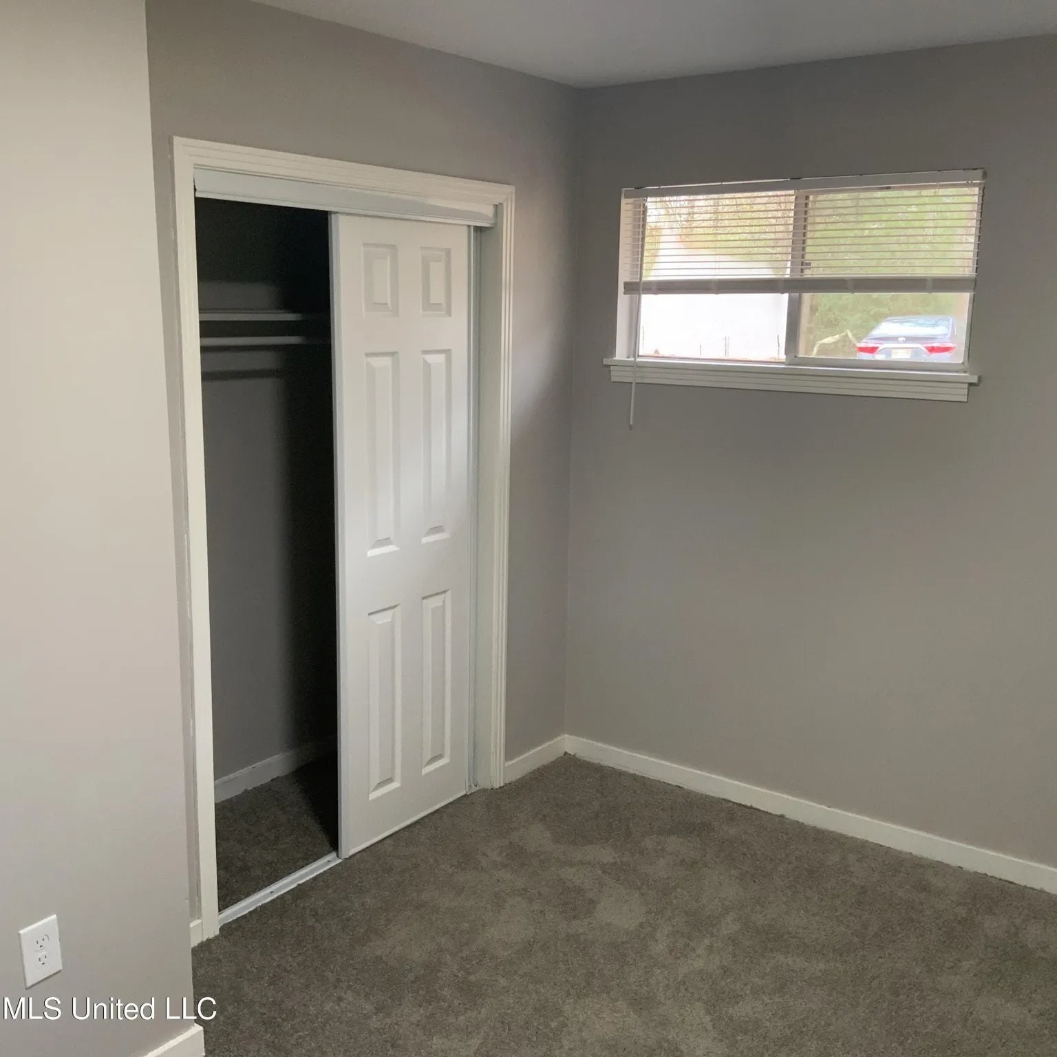 Building Photo - 1144 McCluer Rd