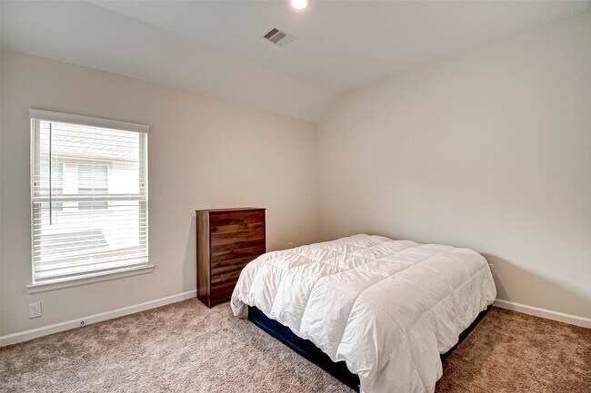Building Photo - 617 Aspen Falls Ct