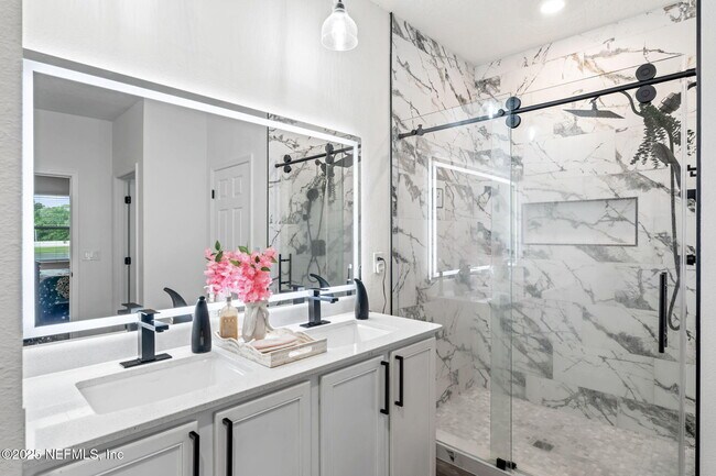 Building Photo - 12897 Logans Walk Ln