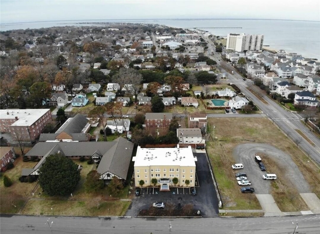 Building Photo - 9641 Norfolk Ave