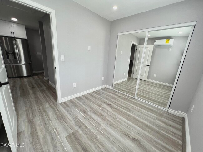 Building Photo - 6438 Shayna Ct