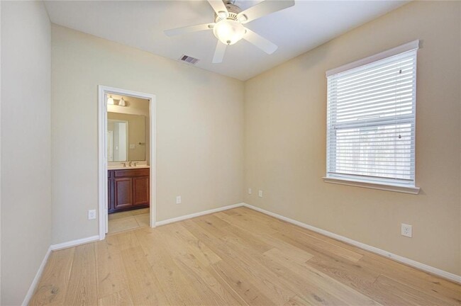 Building Photo - 5035 Bloomfield Pass Ct
