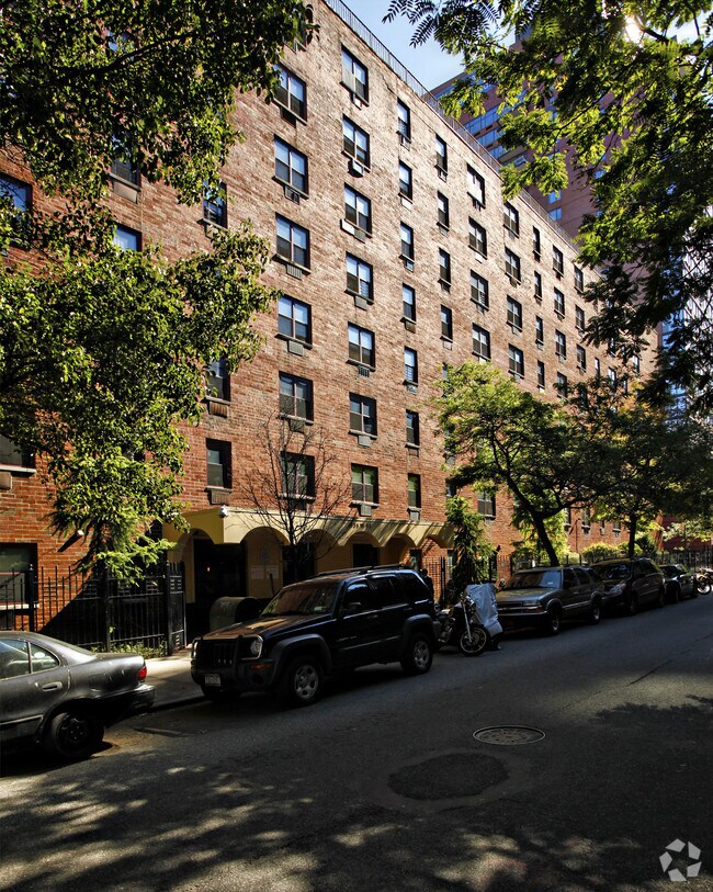 Clinton Manor 535 W 51st St New York NY 10019 Apartment Finder
