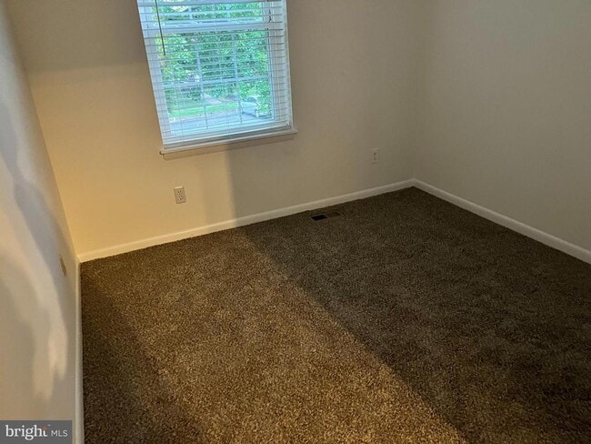 Building Photo - 24 Ballyhaunis Ct