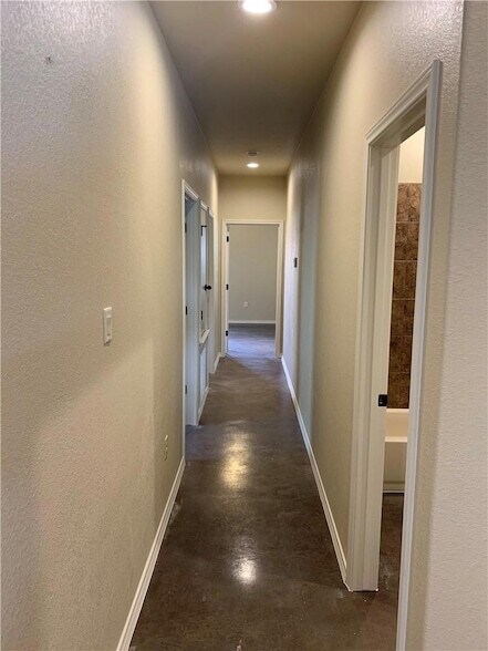 Building Photo - 379 Joanne Lp