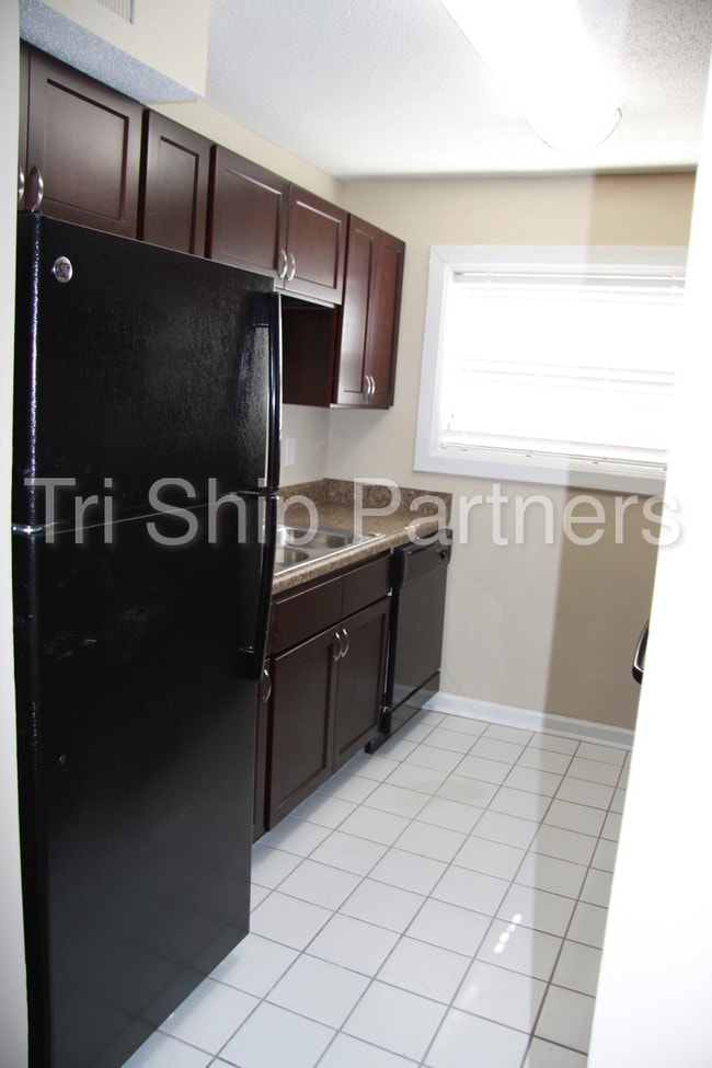 Building Photo - Available for Immediate Move In