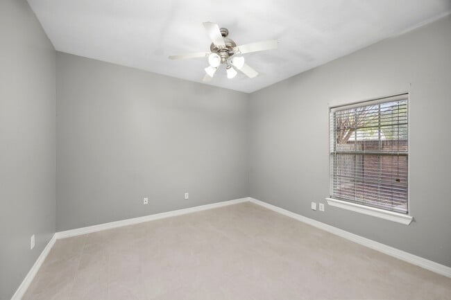 Building Photo - 7930 Stoneyway Dr