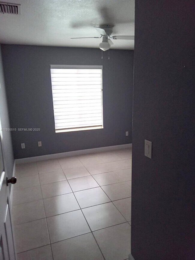 Building Photo - 7339 NW 173rd Dr