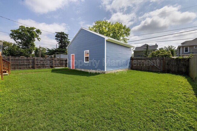 Building Photo - 2615 North Ave