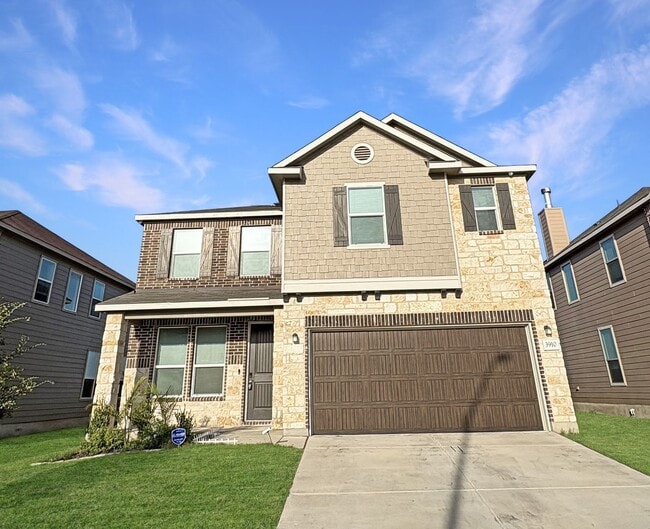 Building Photo - Contemporary Living in Seguin – Over 2,400 Sq Ft of Comfort