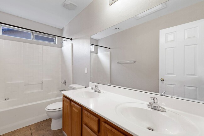 Building Photo - Large two story home in San Tan Heights!