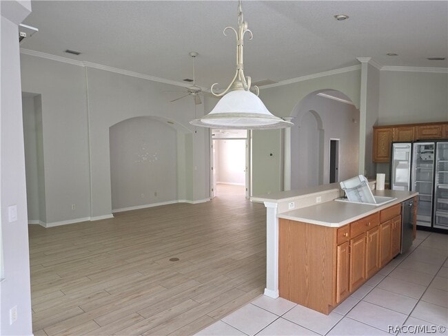 Building Photo - 1641 N Shadowview Path